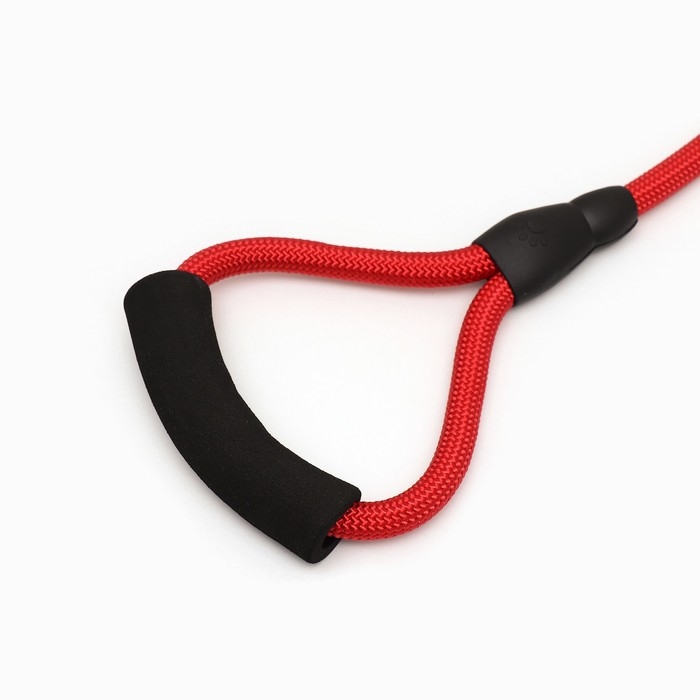 Поводок круглый удлиненный с перехватом, 1,6 м х 1,2 см Поводок круглый удлиненный с перехватом, 1,6 м х 1,2 см