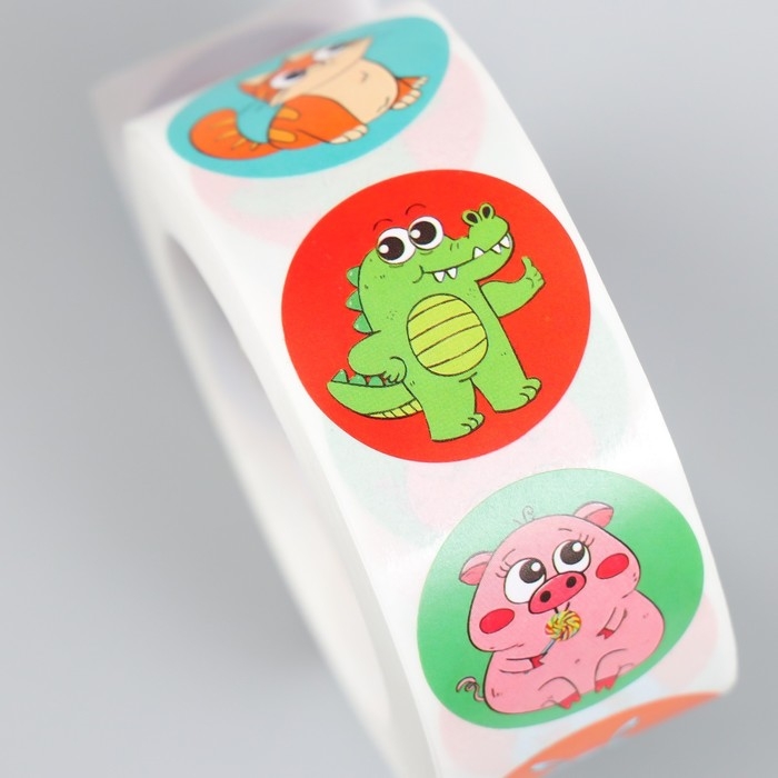 Наклейка бумага "Весёлый зоопарк" d=2,5 см 500 шт в рулоне 3х6,5х6,5 см