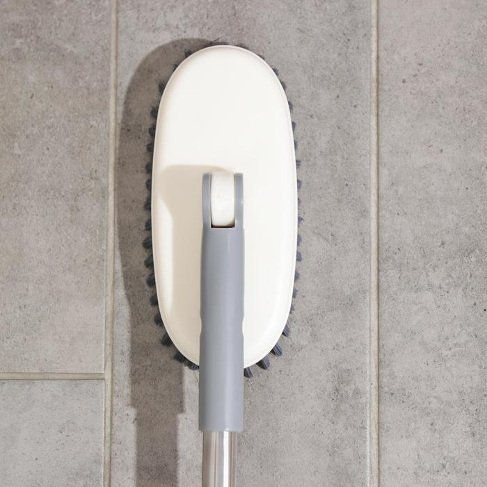 Щётка универсальная с поворотной насадкой Доляна, 18×7,5×115 см Щётка универсальная с поворотной насадкой Доляна, 18×7,5×115 см