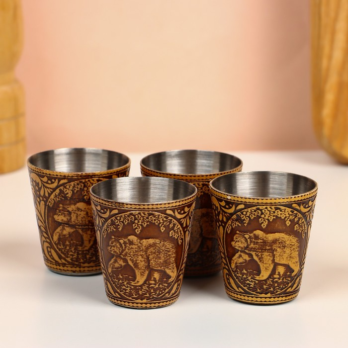 Набор стопок «Медведь», 4 шт, в футляре, 4,5×4,5×9 см, береста Набор стопок «Медведь», 4 шт, в футляре, 4,5×4,5×9 см, береста