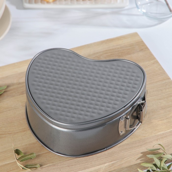 Форма для выпечки Доляна «Элин. Сердце», 19,5×18×7 см, съёмное дно, антипригарное покрытие, цвет серый Форма для выпечки Доляна «Элин. Сердце», 19,5×18×7 см, съёмное дно, антипригарное покрытие, цвет серый