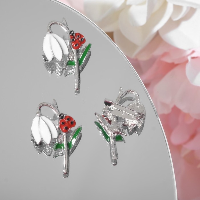 Брошь «Цветок подснежник» с божьей коровкой, цветная в серебре (неделимая фас.12шт, цена за шт)