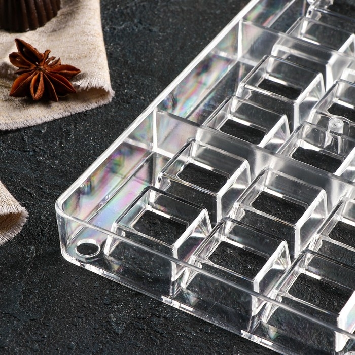 Форма для конфет и шоколада «Кубики», 20×12×2,5 см, 18 ячеек 2,5×1 см, цвет прозрачный Форма для конфет и шоколада «Кубики», 20×12×2,5 см, 18 ячеек 2,5×1 см, цвет прозрачный