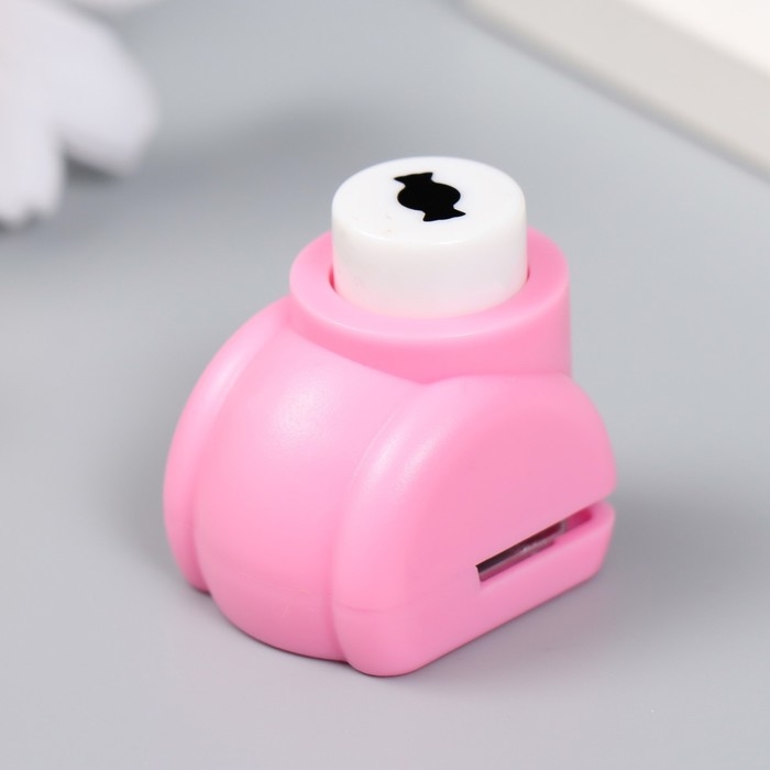 Набор для скрапбукинга Набор для скрапбукинга "Средняя волна" ножницы фигурные 13,5см+4 дырокола d=1,2см 11,2х18 см 94115