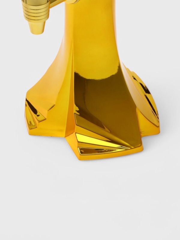 Башня пивная «Шар», 3 л, ёмкость для льда, подсветка, пластик, золотистый Башня пивная «Шар», 3 л, ёмкость для льда, подсветка, пластик, золотистый