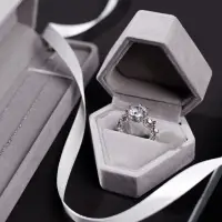 Футляр под серьги, кольцо &laquo;Кристалл&raquo;, бархатный, 6.5&times;6.4 см, серый