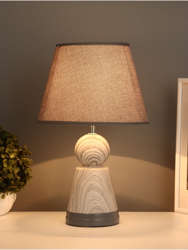 Лампа настольная Лампа настольная "Мудрость" 1х40Вт Е27 серый 25х25х39,5см МОДЕЛЬ: