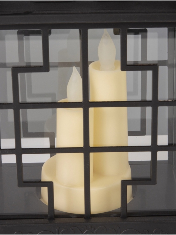 Светодиодная свеча в подсвечнике RISALUX «Дом со свечами», LED-ночник, 1.5 Вт, 3×ААА, 11×18×30 см