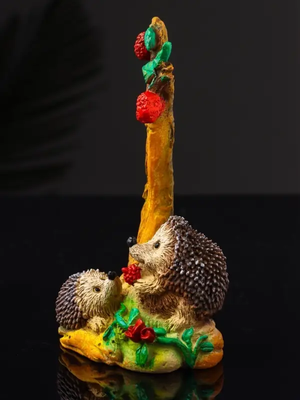 Фигура  Фигура "Ежики под малиновым деревом" 12.5х6.3х4.3 см