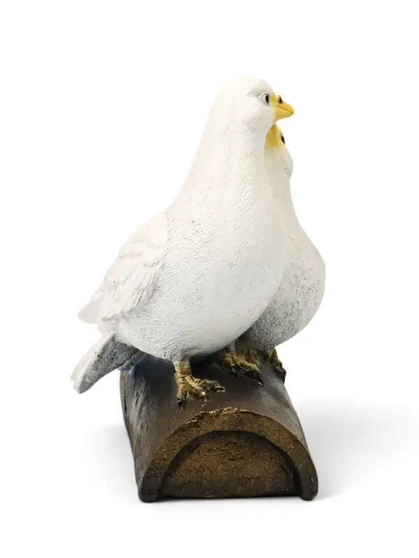 Садовая фигура из полистоуна &laquo;Голуби Пара на трубе&raquo;, 25&times;14&times;22 см