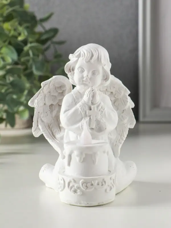 Сувенир полистоун свет "Белоснежный ангел с двухъярусным тортом" 7,7х8,5х11,5 см