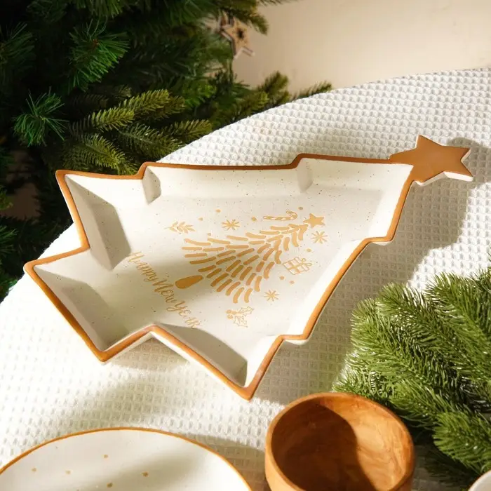 Тарелка новогодняя SL Home &laquo;Ёлка&raquo;, 28.5&times;29&times;3 см, керамика, белая