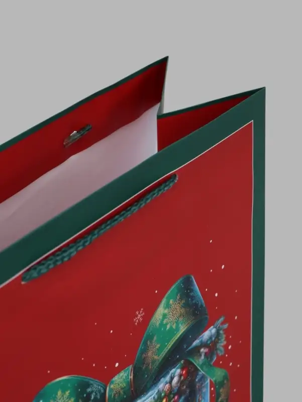 Пакет подарочный &laquo;Новогодний подарок&raquo;, 26&times;12&times;32 см