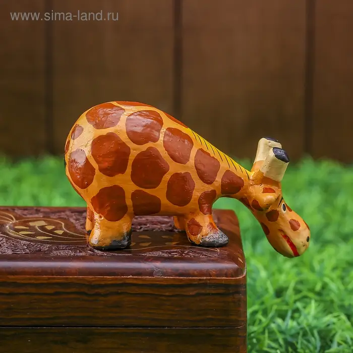Сувенир дерево "Жираф Стёпа подглядывает" 11х8х4,5 см Сувенир дерево "Жираф Стёпа подглядывает" 11х8х4,5 см