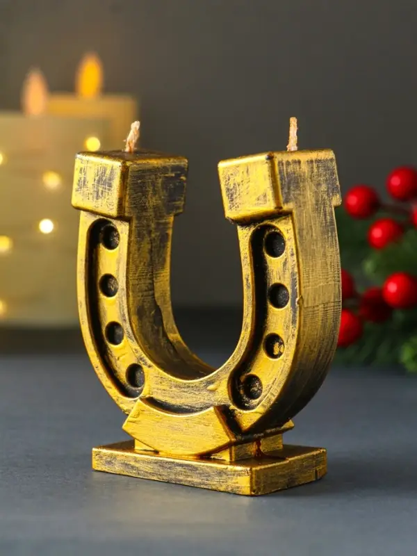 Декоративная свеча "Бронзовая подкова", 85 г, 82х37х95 мм