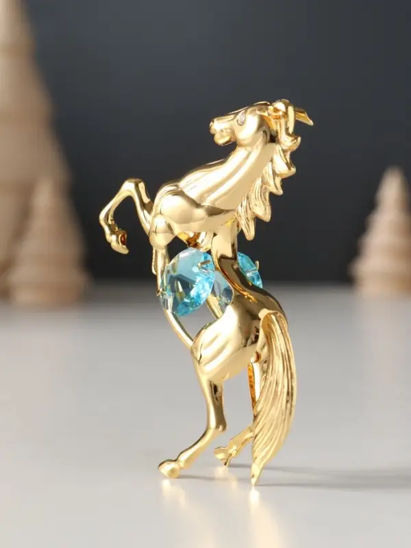 Сувенир Лошадь с 2-мя голубыми хрусталиками, 5,5х2х8 см. Сувенир Лошадь с 2-мя голубыми хрусталиками, 5,5х2х8 см.