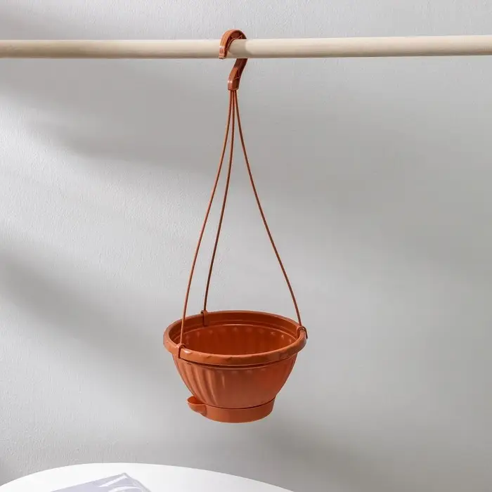 Кашпо уличное с прикорневым поливом «Мирабель», 1,5 л, цвет коричневый