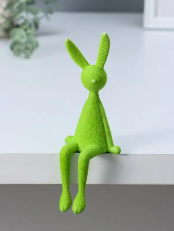 Сувенир пластик на полку Сувенир пластик на полку "Зайчик" зелёный 5х5,5х15 см