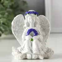 Сувенир полистоун "Девочка-ангел с венком из лаванды" белый с фиолетовым 8х6х8,5 см Сувенир полистоун "Девочка-ангел с венком из лаванды" белый с фиолетовым 8х6х8,5 см