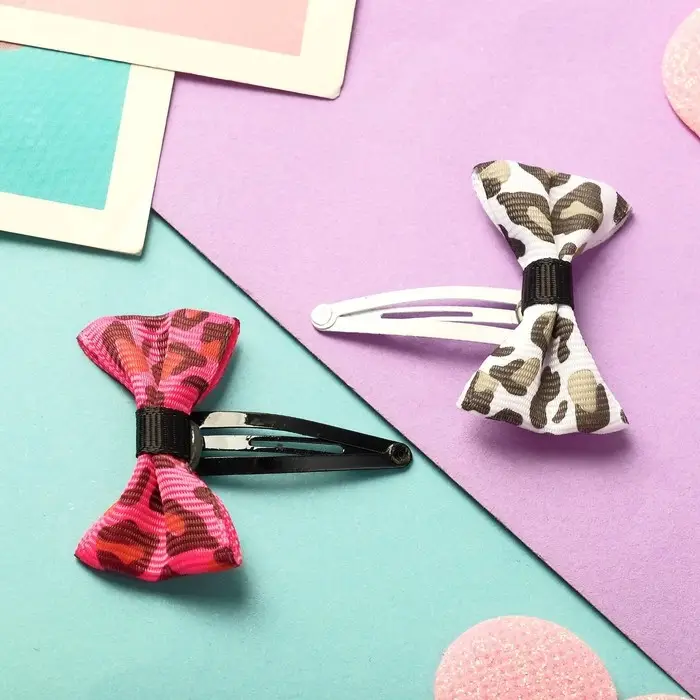 Невидимка для волос  Невидимка для волос "Бантики" (набор 8 шт) 3,5х4 см, пятна