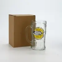 Кружка пивная стеклянная «Крепкому мужику, со светлым будущим», 500 мл Кружка пивная стеклянная «Крепкому мужику, со светлым будущим», 500 мл