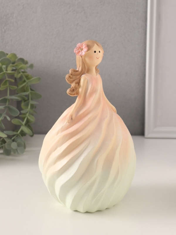 Сувенир полистоун Сувенир полистоун "Девочка-зефирка с цветком в волосах" розово-жёлтый 11,5х10,5х18,5 см