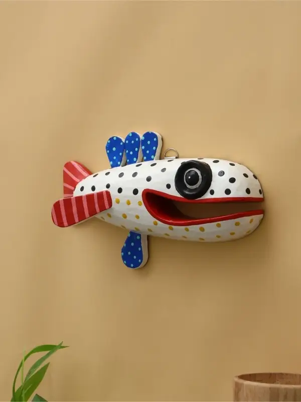 Панно «Рыба-хищник», 25×15.5×5 см, дерево, разноцветное Панно «Рыба-хищник», 25×15.5×5 см, дерево, разноцветное