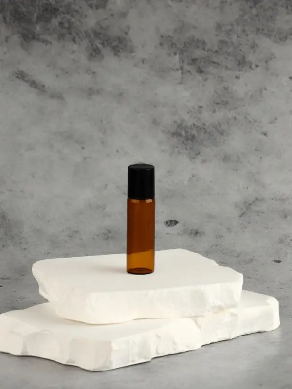 Флакон стеклянный для парфюма, с металлическим роликом, 5 мл, коричневый, чёрный Флакон стеклянный для парфюма, с металлическим роликом, 5 мл, коричневый, чёрный