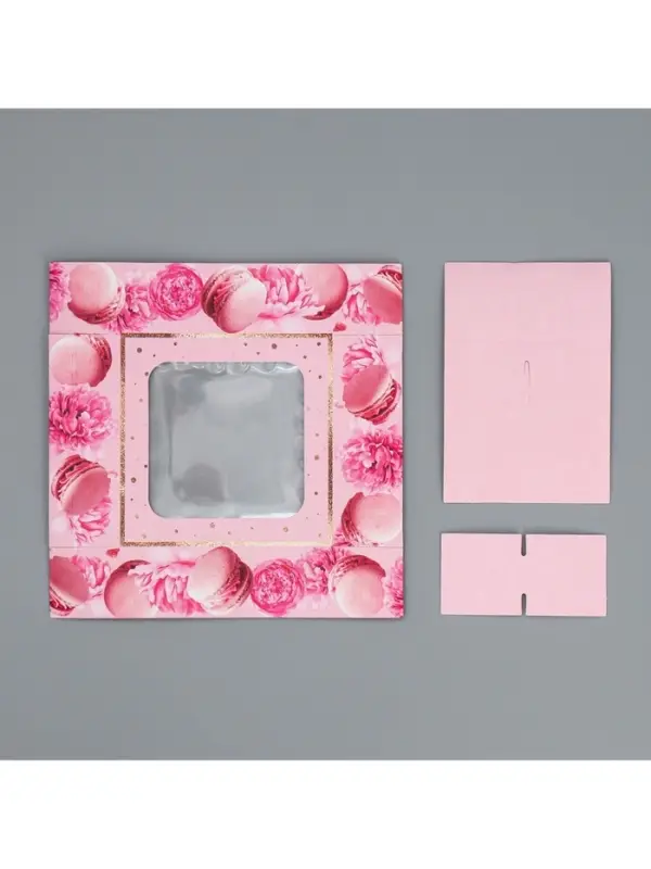 Коробка для конфет, кондитерская упаковка, 4 ячейки, &laquo;Present&raquo;, 10.5&times;10.5&times;3.5 см