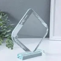 Стела наградная стекло "Ромб" площадка 17,5х18,3 см 3,5х17,5х20 см