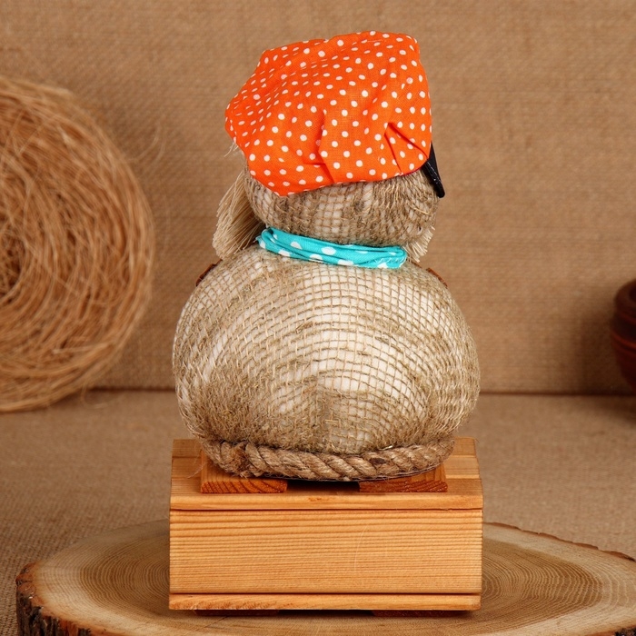 Домовой Харитоныч Домовой Харитоныч "Всех благ", на сундуке, 24 х 14 см, микс