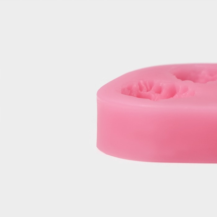 Молд новогодний «Шишки», силикон, 10,2×7×1,6 см, цвет розовый Молд новогодний «Шишки», силикон, 10,2×7×1,6 см, цвет розовый