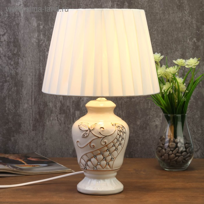 Лампа настольная 7555107TL/1 E14 40Вт белый 24х24х38,5 см RISALUX Лампа настольная 7555107TL/1 E14 40Вт белый 24х24х38,5 см RISALUX