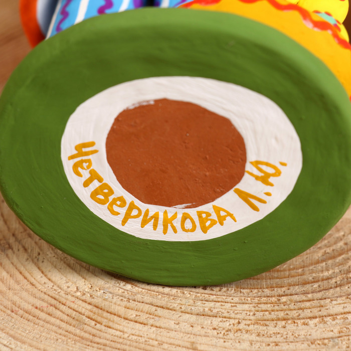 Дымковская игрушка  Дымковская игрушка "Мужик стоячий с курочкой"