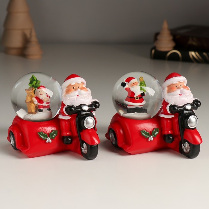 Сувенир полистоун водяной шар Сувенир полистоун водяной шар "Дед Мороз на мотоцикле с коляской" МИКС 7,5х8,2х7 см