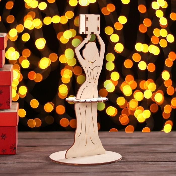 Салфетница деревянная «Вечерний наряд», с подставкой под зубочистки, 25×13×13 см Салфетница деревянная «Вечерний наряд», с подставкой под зубочистки, 25×13×13 см