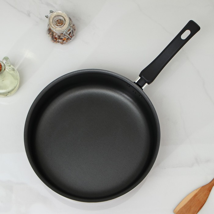 Сотейник &laquo;Эксперт&raquo;, 3,5 л, d=26 см, пластиковая ручка, стеклянная крышка, антипригарное покрытие, цвет бордовый