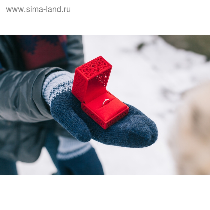 Футляр бархатный под кольцо «Кружево», 6×6, цвет красный