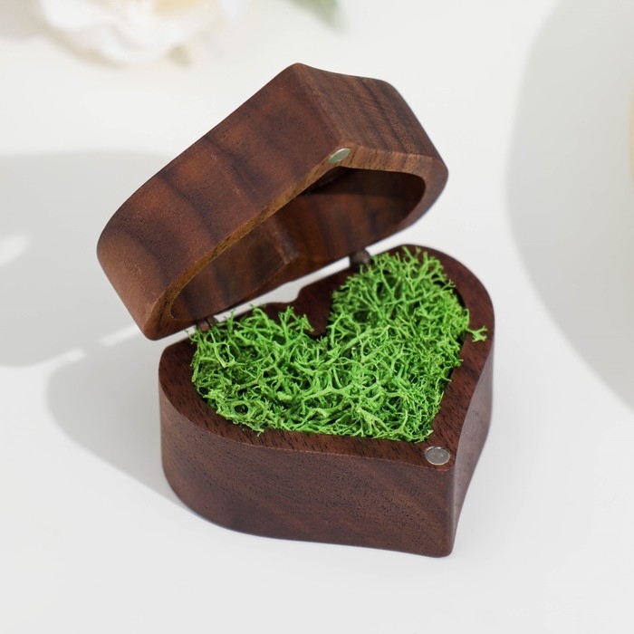 Шкатулка для колец Шкатулка для колец "Сердце", зеленая подушка, темное дерево