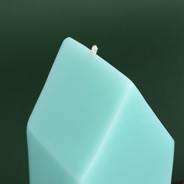 Свеча в форме домика, МИКС, без аромата, 6 х 6 х 12,5 см. Свеча в форме домика, МИКС, без аромата, 6 х 6 х 12,5 см.