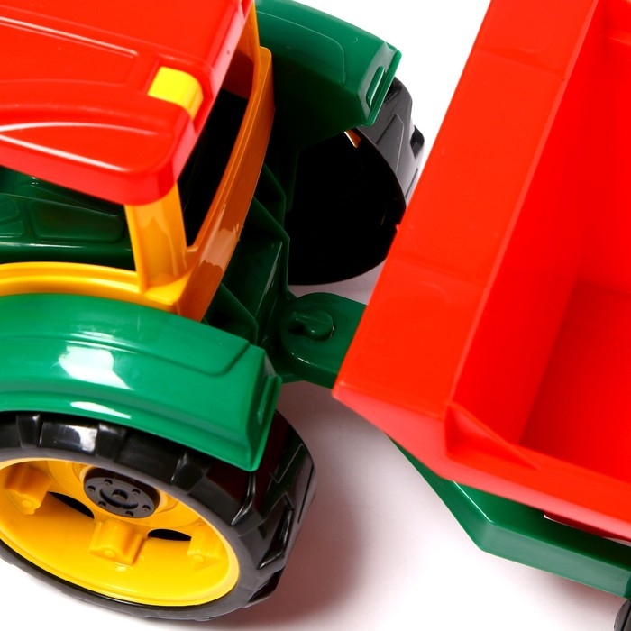 Трактор «Трудяга», с прицепом, МИКС Трактор «Трудяга», с прицепом, МИКС