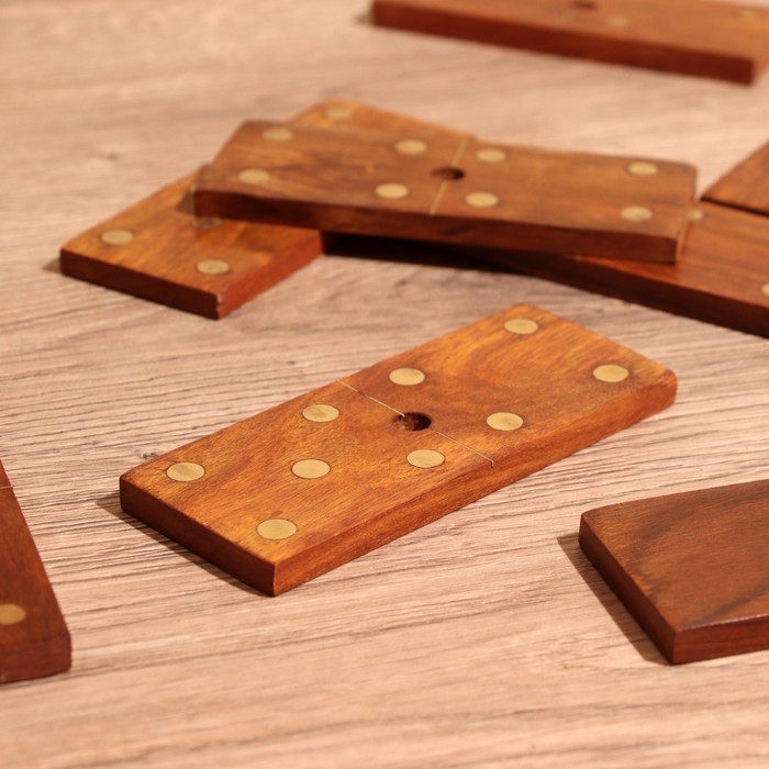 Игра настольная  Игра настольная "Домино" 16х16х28 см, дерево шишам