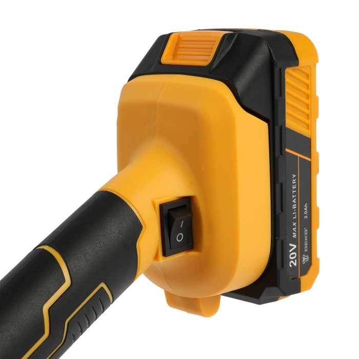 Виброприсоска аккумуляторная для укладки плитки DEKO DKTT20, 20 В, 2x2 Ач, в кейсе Виброприсоска аккумуляторная для укладки плитки DEKO DKTT20, 20 В, 2x2 Ач, в кейсе