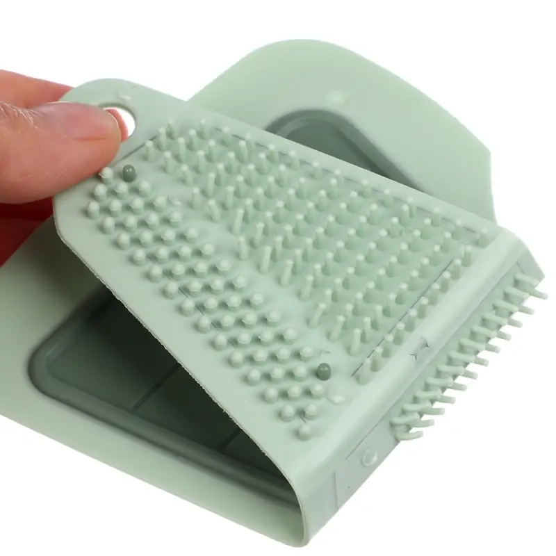 VETTA Скребок-щётка термопластичная резина, 16х9,5 см, 3 цвета