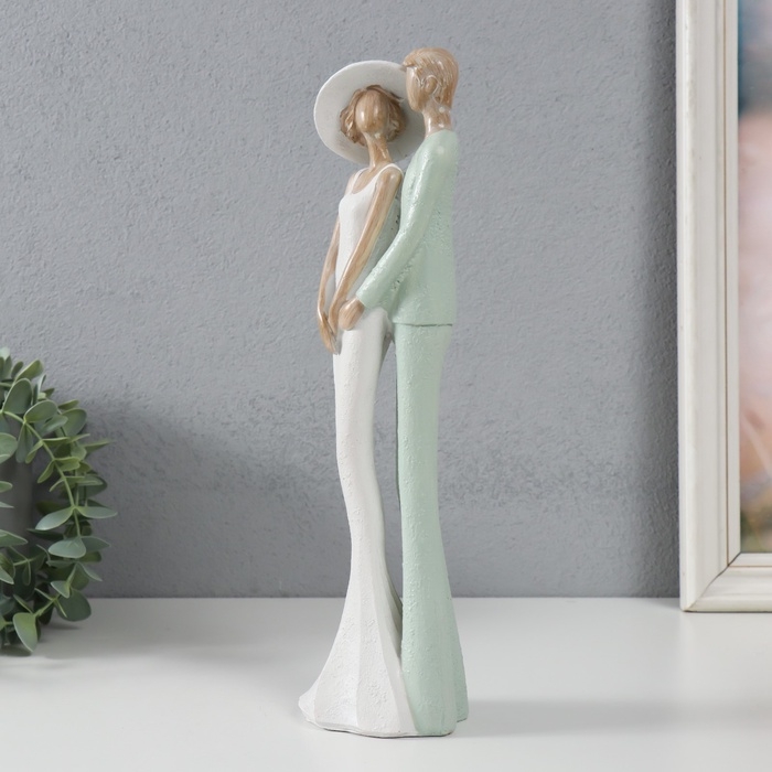 Сувенир полистоун  Сувенир полистоун "Пара влюблённых" зелёный с цветом дерева 8х6,5х31,5 см