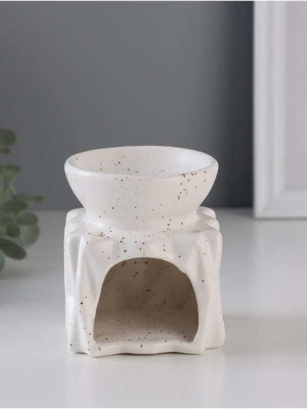 Аромалампа керамика Аромалампа керамика "Грани. Куб" белый с крапинками 8х8х9,5 см