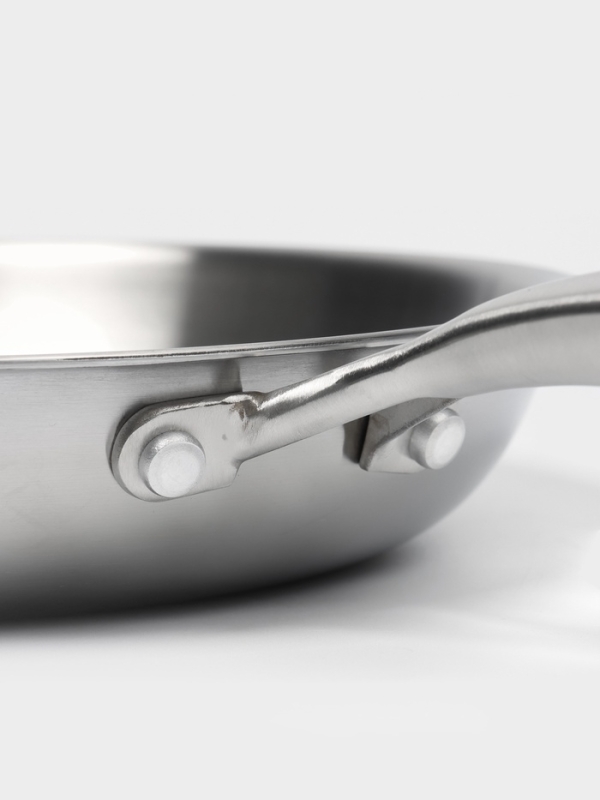 Сковорода 3Ply d=29,5см, h=5,5 см, толщина 2,2 мм, индукция Сковорода 3Ply d=29,5см, h=5,5 см, толщина 2,2 мм, индукция