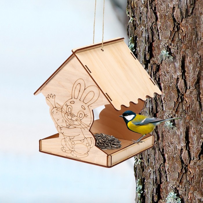 Деревянная кормушка-конструктор для птиц «Заяц с морковкой», 14 × 14.5 × 18 см, Greengo Деревянная кормушка-конструктор для птиц «Заяц с морковкой», 14 × 14.5 × 18 см, Greengo