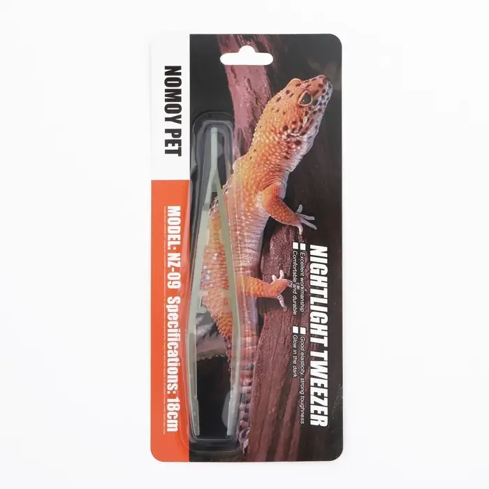 Пинцет для террариума NomoyPet святящийся в темноте, 18 см Пинцет для террариума NomoyPet святящийся в темноте, 18 см