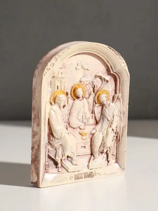 Икона с подвесом Икона с подвесом "Святая троица", размер 12х9х2 см, гипс, роспись